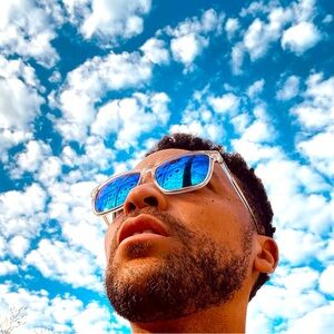 Meet your Posher, Claudis